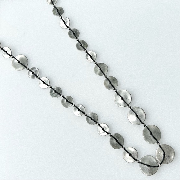 Vintage CHICO’S Graduated Silver Disc Long Necklace 40” on Cord - Picture 4 of 7